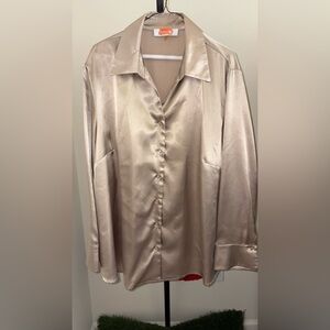 Kasper Satin Button-Up Blouse in Champagne